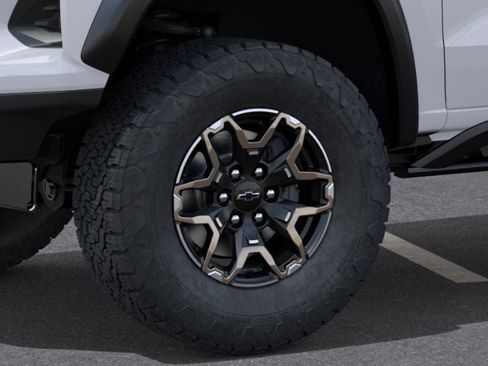 New 2026 Chevrolet Colorado ZR2 w/ Technology Package AWD/4WD image 9