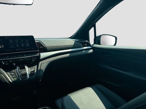 Certified 2026 Honda Odyssey Sport-L image 23