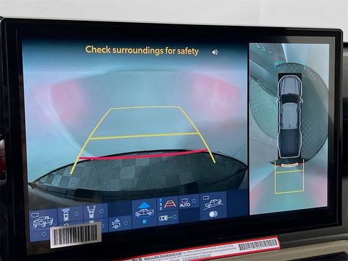 Certified 2025 Toyota Tacoma TRD Off-Road w/ TRD Off Road Premium Package image 13