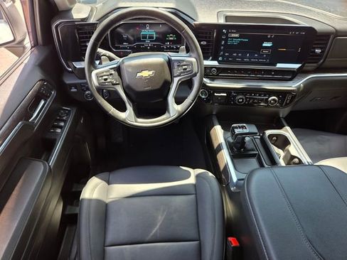 Certified 2023 Chevrolet Silverado 1500 LTZ AWD/4WD image 12