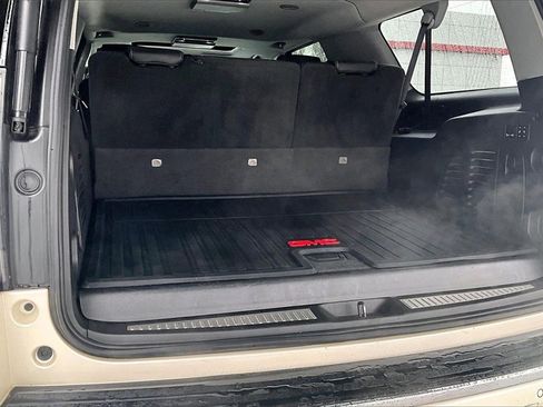 Used 2015 GMC Yukon XL Denali w/ Touring Package image 24