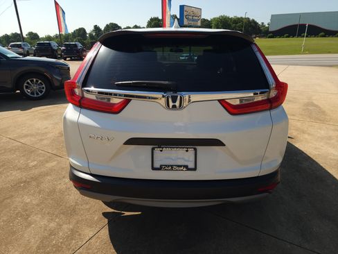 Used 2017 Honda CR-V LX image 5