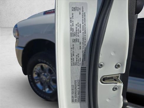 Used 2024 RAM 2500 Big Horn image 22