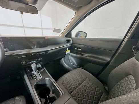 New 2026 Nissan Kicks SV w/ Cold Weather Package image 18