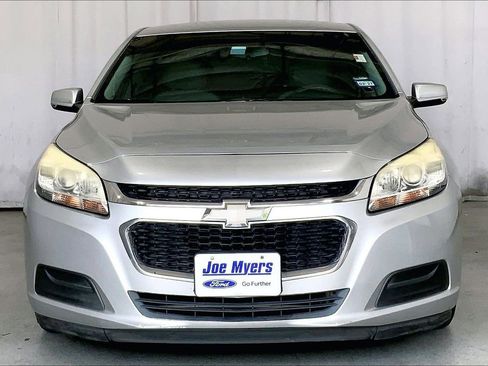 Used 2016 Chevrolet Malibu LT FWD image 3