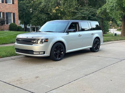 Used 2019 Ford Flex Limited w/ Limited Appearance Package AWD/4WD image 1