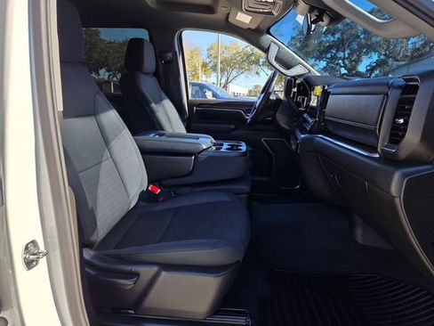 Used 2025 Chevrolet Silverado 2500 LT w/ Convenience Package image 26