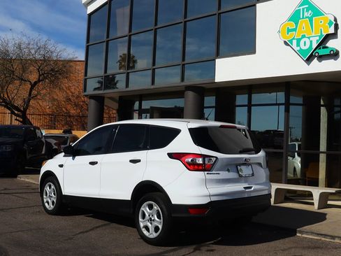 Used 2017 Ford Escape S image 9