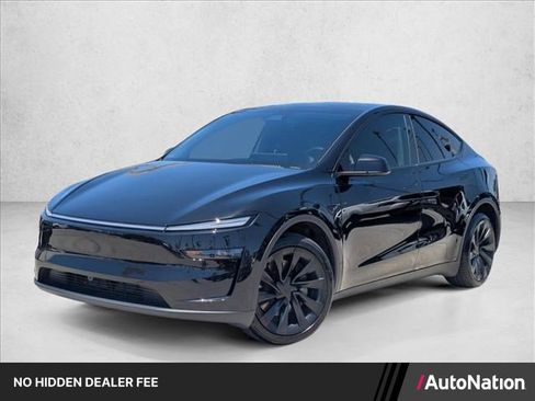 Used 2026 Tesla Model Y 2WD image 1