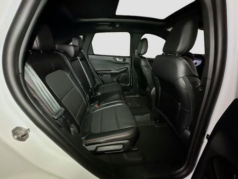 New 2026 Ford Escape ST-Line w/ Tech Pack #1 image 31