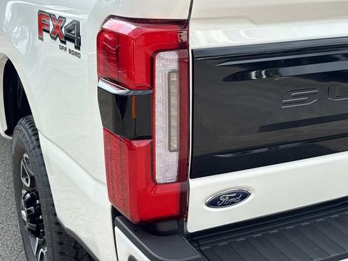 New 2026 Ford F250 Platinum AWD/4WD image 12