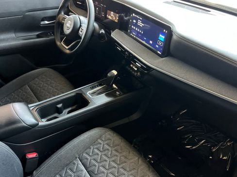 Certified 2026 Nissan Kicks SV FWD image 18
