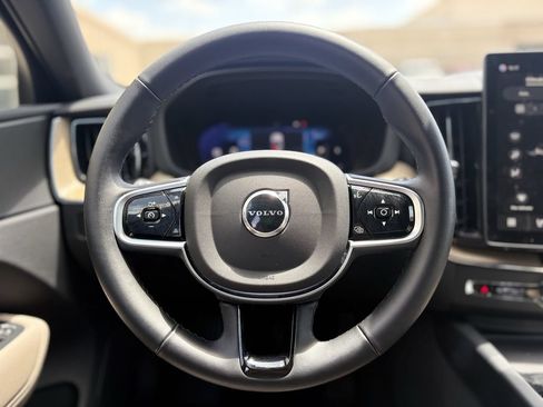 Used 2026 Volvo XC60 B5 Plus AWD/4WD image 15