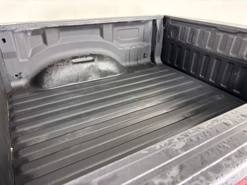 Used 2019 RAM 1500 Laramie AWD/4WD image 27
