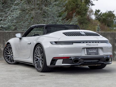 Certified 2022 Porsche 911 Carrera 4S AWD/4WD image 3
