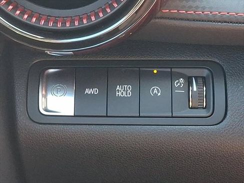 Used 2025 Chevrolet Equinox RS AWD/4WD image 27