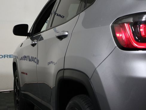 Used 2023 Jeep Compass Trailhawk image 10