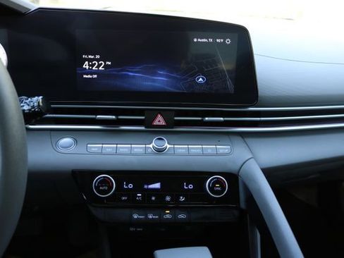 Used 2024 Hyundai Elantra SEL image 19