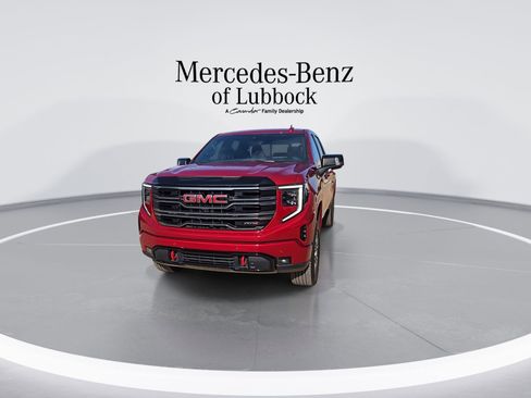 Used 2025 GMC Sierra 1500 AT4 w/ Technology Package AWD/4WD image 8