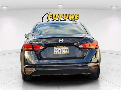 Certified 2022 Nissan Altima 2.5 S image 8