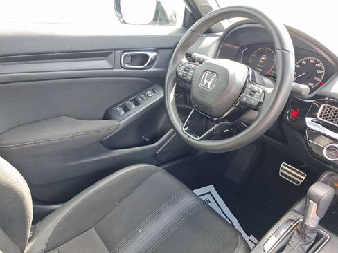 Used 2025 Honda Civic Sport image 22