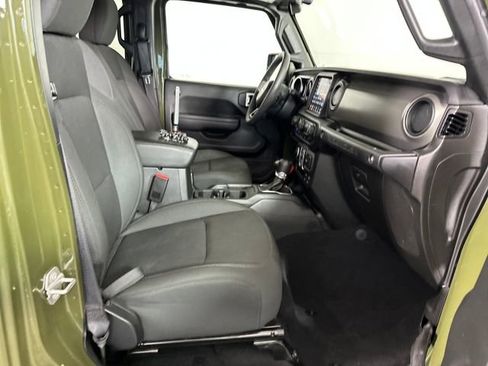 Used 2023 Jeep Wrangler Unlimited w/ Cold Weather Group image 28