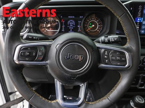 Used 2024 Jeep Wrangler Unlimited Sahara w/ Dual Top Group AWD/4WD image 10