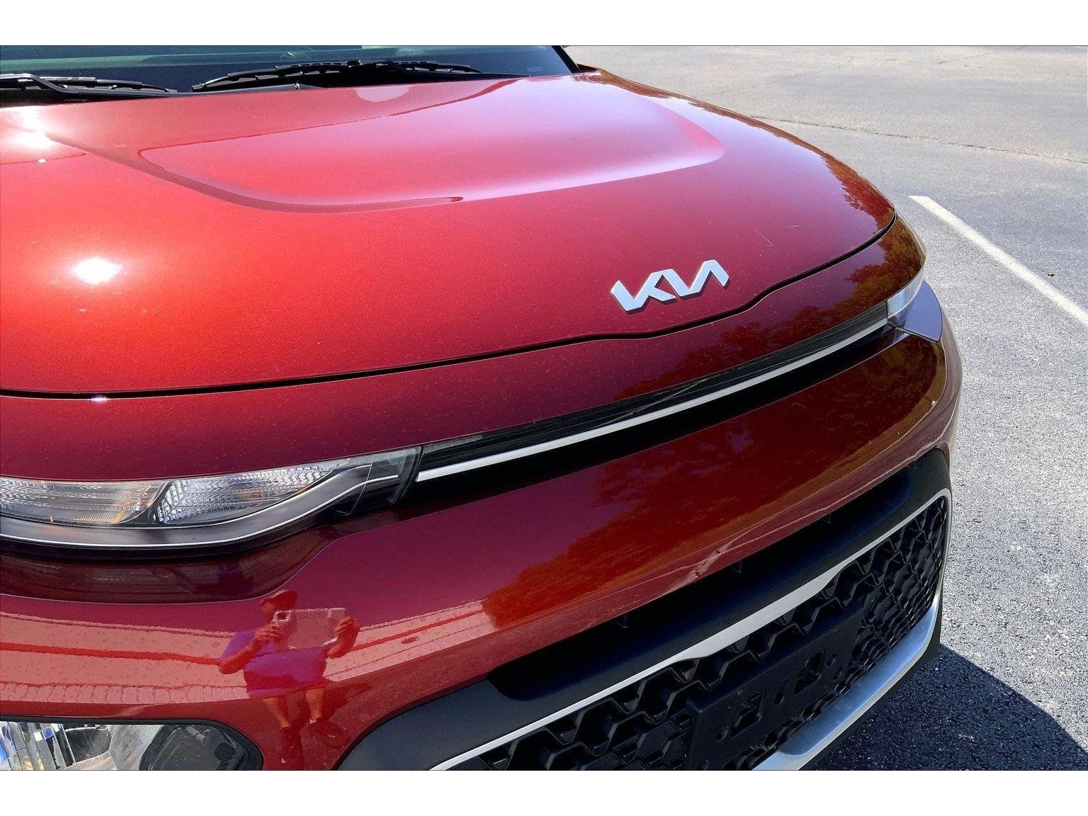 Used 2022 Kia Soul LX FWD image 28
