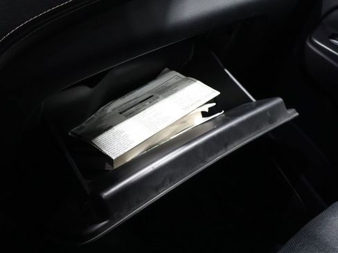 Used 2016 GMC Yukon XL SLT w/ Open Road Package image 36