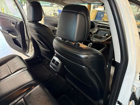 Used 2015 Toyota Avalon XLE FWD image 46