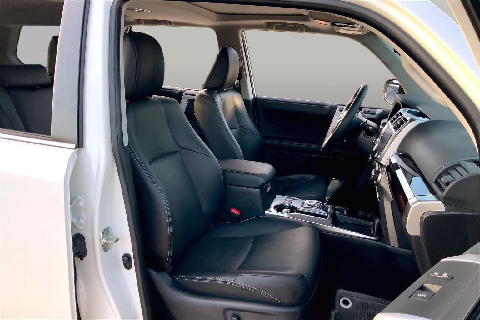 Used 2022 Toyota 4Runner Limited RWD image 9