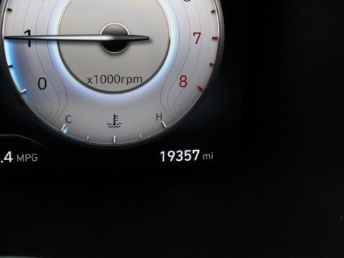 Used 2021 Hyundai Santa Fe Limited image 32