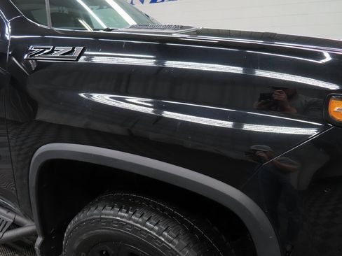 Used 2024 Chevrolet Silverado 2500 LTZ w/ LTZ Plus Package image 36