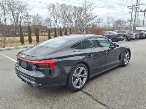 Used 2023 Audi e-tron GT Premium Plus image 2
