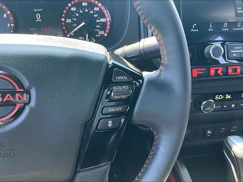 Used 2025 Nissan Frontier PRO-4X AWD/4WD image 12
