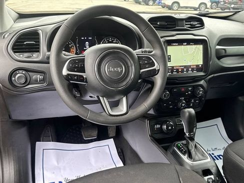 Used 2023 Jeep Renegade Latitude AWD/4WD image 17