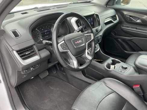 Used 2024 GMC Terrain SLT AWD/4WD image 11