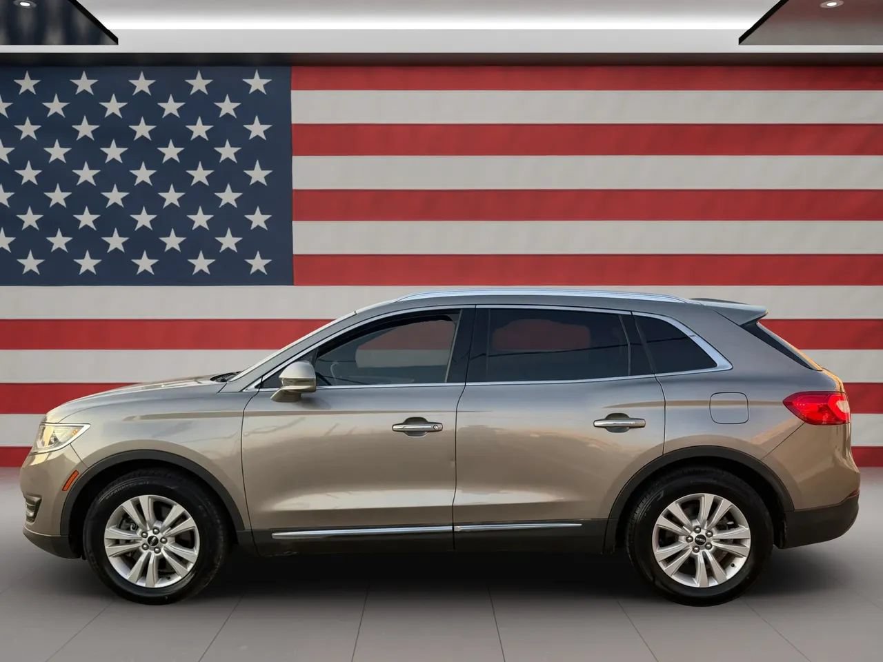 Used 2017 Lincoln MKX Premiere FWD image 10