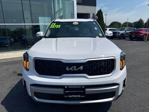 Certified 2024 Kia Telluride EX w/ EX Captain's Chair Package FWD image 10