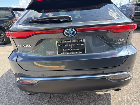 Used 2021 Toyota Venza XLE w/ Softex Package AWD/4WD image 10