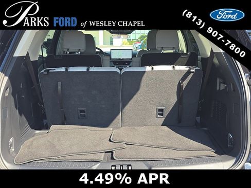 Certified 2025 Ford Explorer Active w/ Active Comfort Package image 8