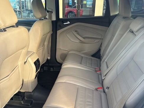 Used 2018 Ford Escape Titanium image 12