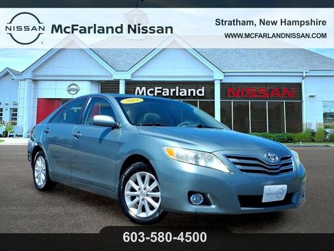 Used 2011 Toyota Camry XLE w/ SE/XLE Extra-Value Pkg FWD image 1