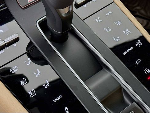 New 2026 Porsche Macan S image 22