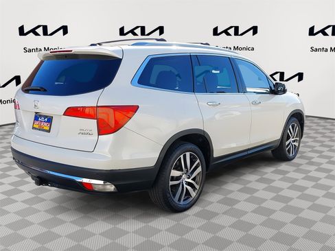 Used 2016 Honda Pilot Elite image 5