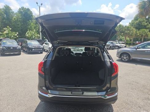 Used 2018 GMC Terrain SLT w/ Preferred Package FWD image 10