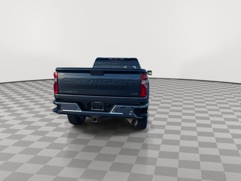 Used 2020 Chevrolet Silverado 2500 LTZ w/ LTZ Plus Package image 8