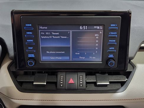 Used 2019 Toyota RAV4 XLE Premium image 36