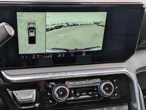 Used 2024 GMC Sierra 3500 Denali w/ Denali Reserve Package AWD/4WD image 30