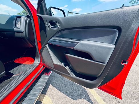 Used 2015 Chevrolet Colorado Z71 AWD/4WD image 19